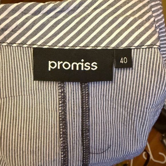 Stylish Zip-Up Dress - Picture 5 of 10